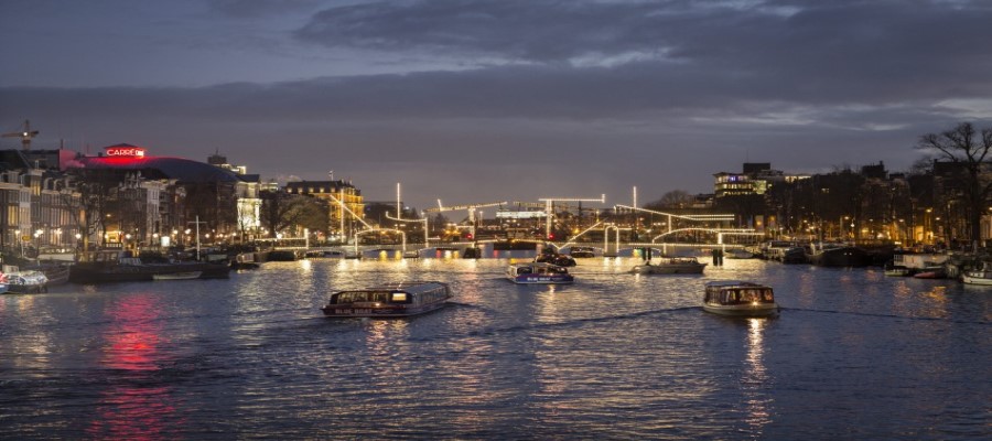 Big Orange kreiert für die neueste Ausgabe des Amsterdam Light Festivals ein Audioerlebnis auf dem Wasser